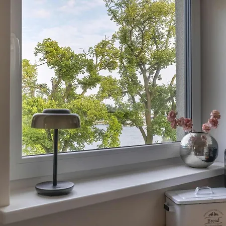 With A River View Parking & Balcony By Renters Daire