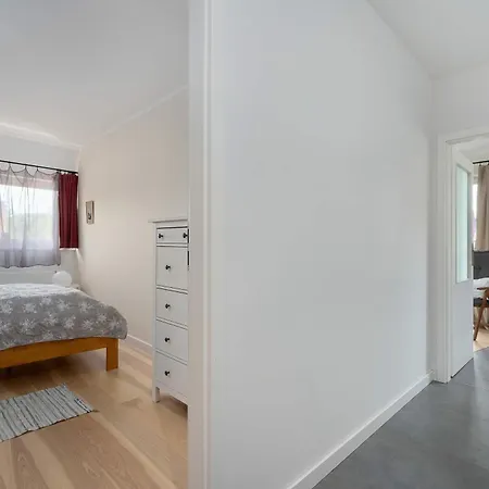With A River View Parking & Balcony By Renters Daire *
