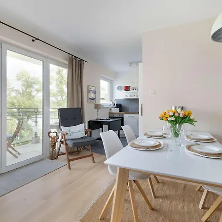 Daire With A River View Parking & Balcony By Renters *